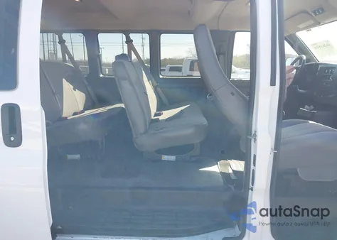 2025 GMC Savana Passenger Rwd 3500 Extended Wheelbase Lt z USA, uszkodzony, nr VIN 1GJZ7PFP6S1169901